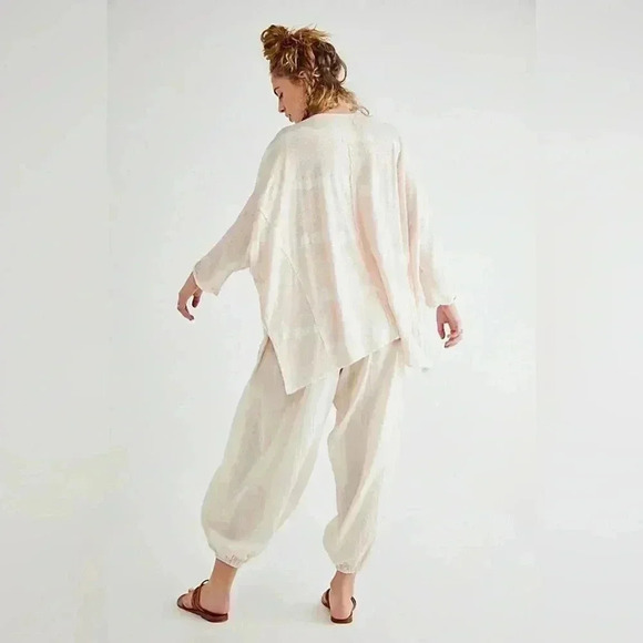 Free People FP Green Team Painted Linen Cotton Blend Tee Size Small EUC - Picture 2 of 7